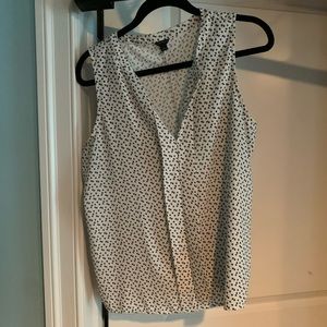 ANN TAYLOR WHITE AND BLACK TANK TOP/ BLOUSE